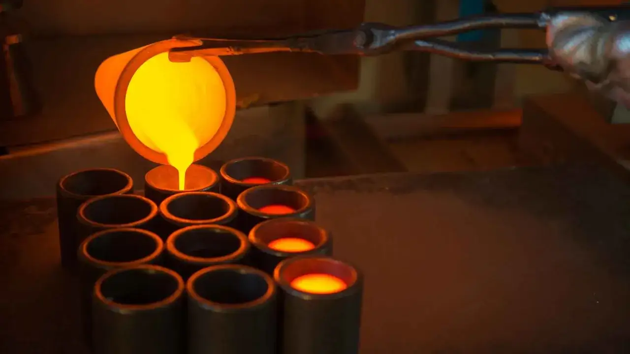 Ile kosztuje przetapianie złota na obrączki? Poznaj ukryte wydatki