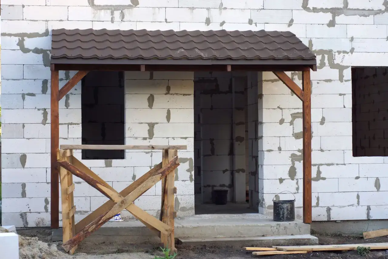 Czy nadzór budowlany może zmusić do remontu? Poznaj konsekwencje.