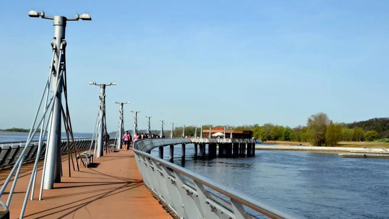 Stalowa Wola atrakcje - odkryj niezwykłe miejsca, które musisz zobaczyć