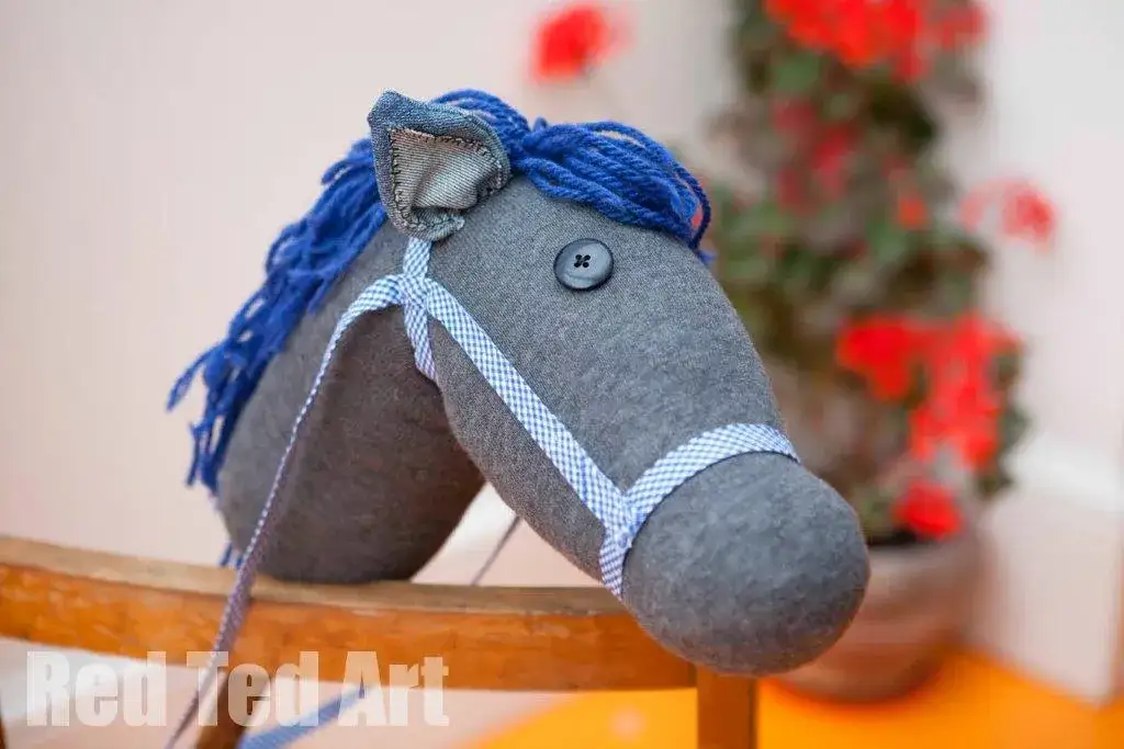 Jak stworzyć wyjątkowego hobby horse DIY – proste i kreatywne pomysły