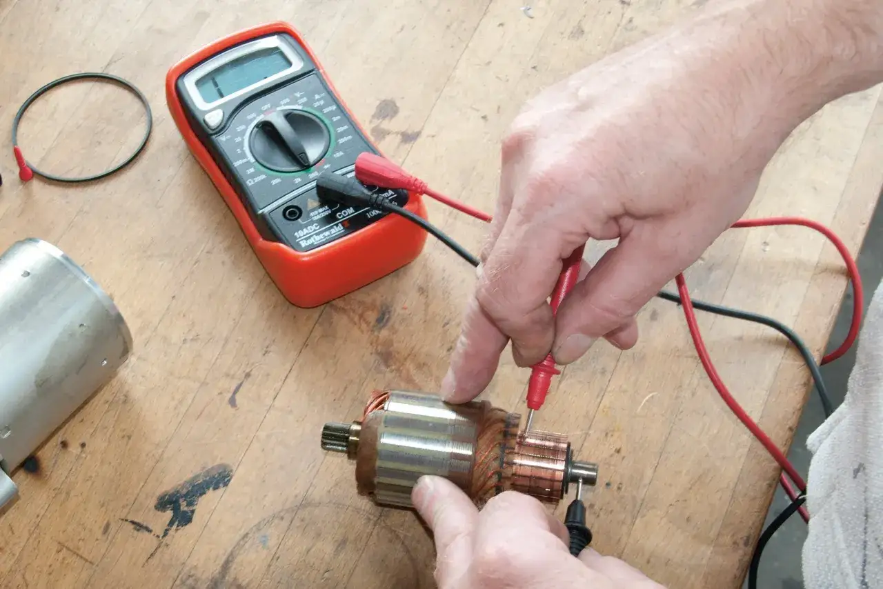 Jak samodzielnie sprawdzić alternator miernikiem: prosty test krok po kroku