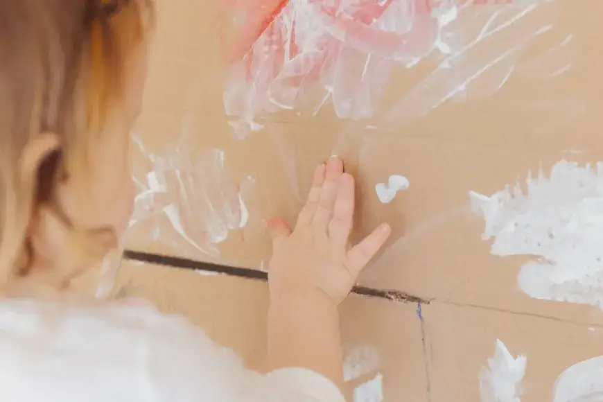 Zajęcia z dziećmi w żłobku: jak wspierać ich rozwój i zabawę