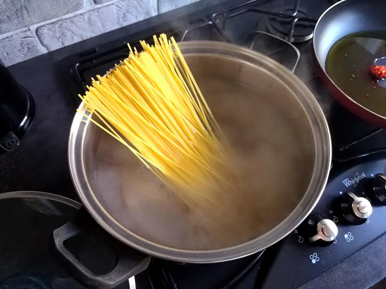 Jak gotować makaron spaghetti perfekcyjnie, unikając błędów