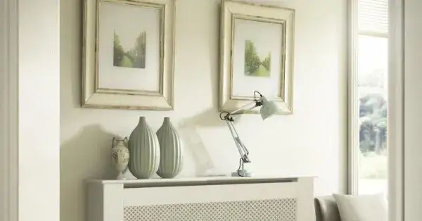 Jak ukryć grzejnik w salonie i poprawić estetykę wnętrza