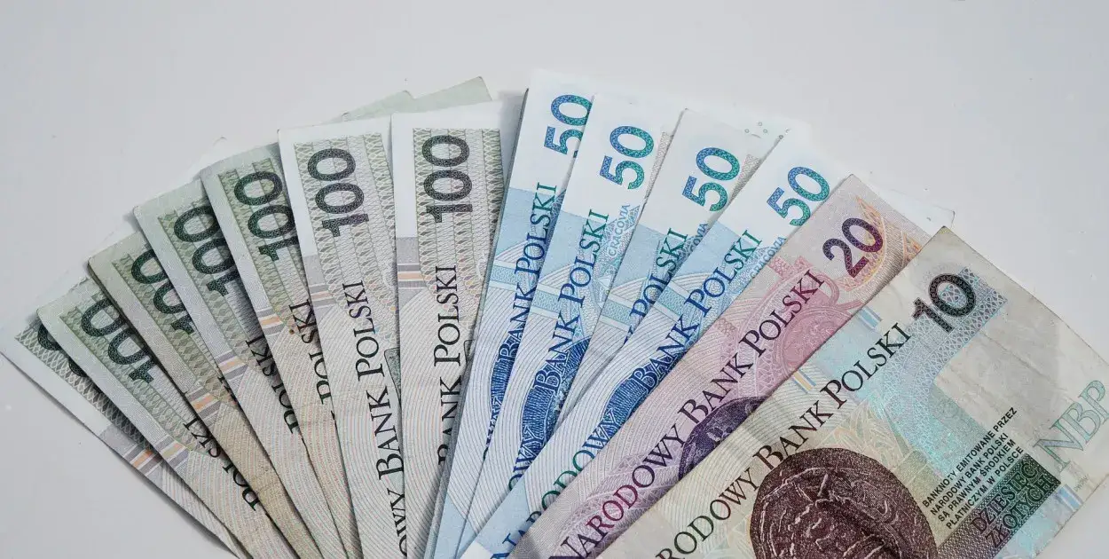 Świadczenie przedemerytalne: skąd pochodzą środki na wypłaty w Polsce