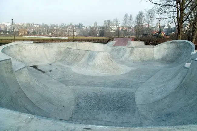 Skatepark Lublin – najlepsze miejsca do jazdy i zabawy na deskorolce