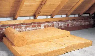 Ile wełny na komin? Oblicz dokładnie i zaoszczędź na izolacji