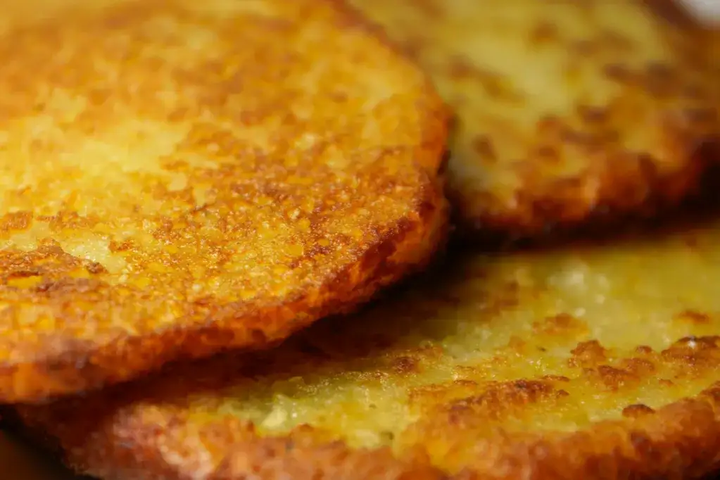 Pochodzenie placków ziemniaczanych – ich historia i znaczenie w Polsce