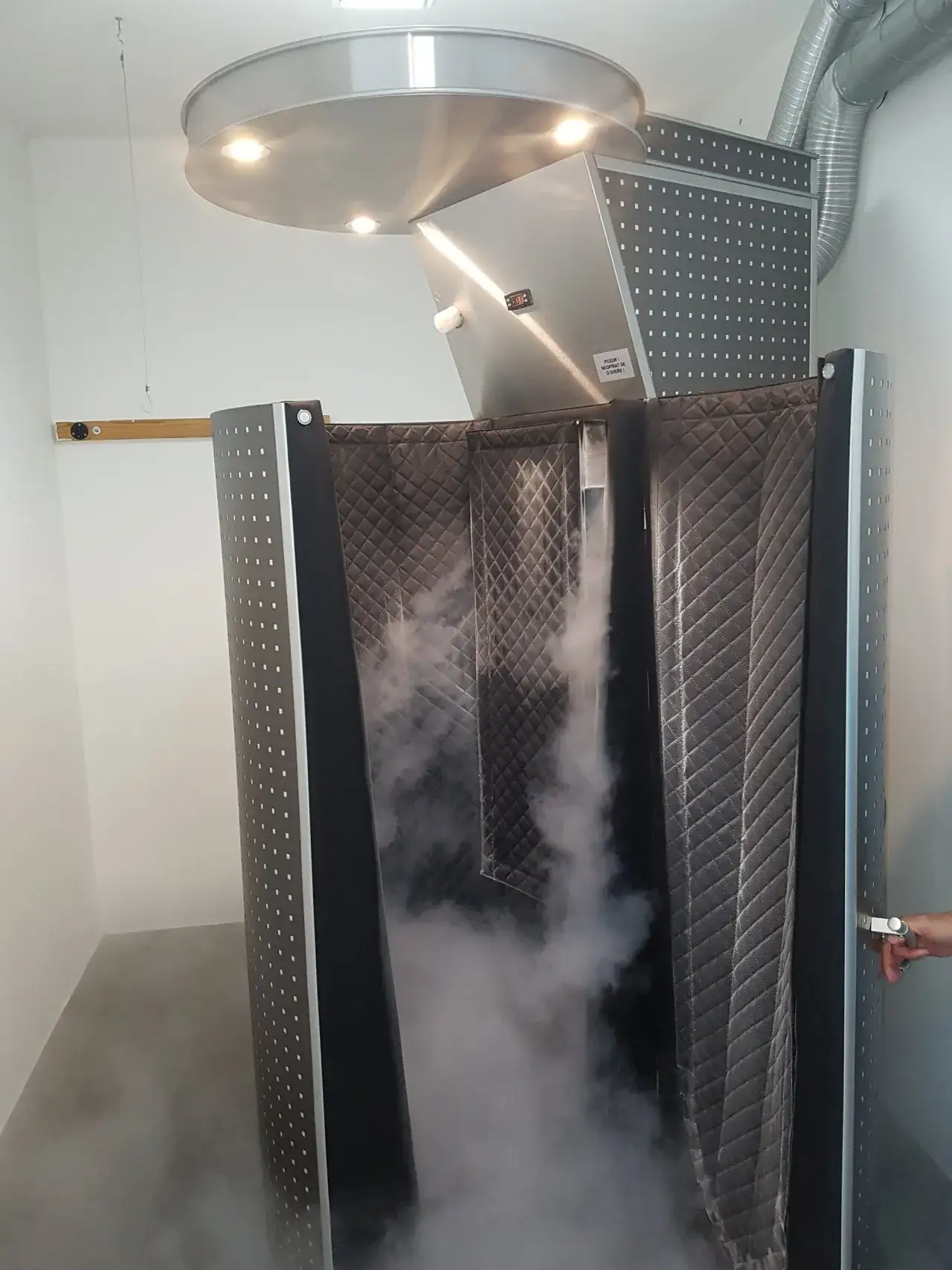 Jak się ubrać do kriosauny? Co założyć, by uniknąć dyskomfortu i zimna