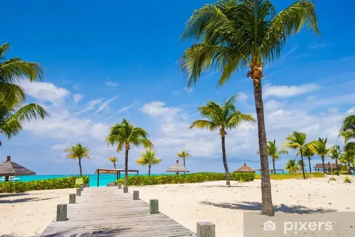 Rajskie wyspy z białym piaskiem na Karaibach - kompletny przegląd plaż