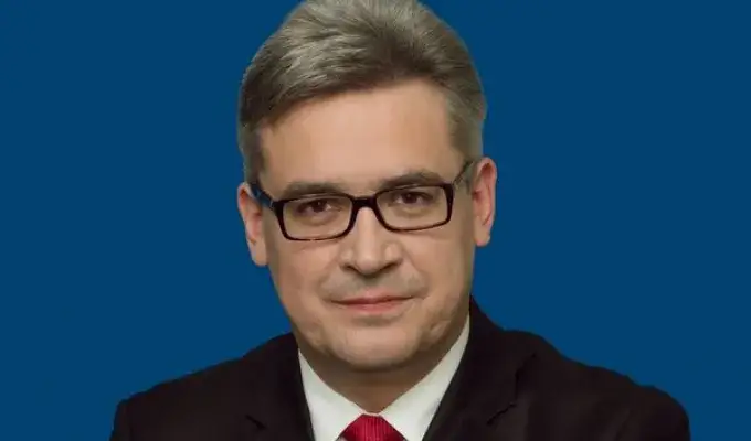 Kariera Artura Radwana: od kolei do zarządzania spółką gazową