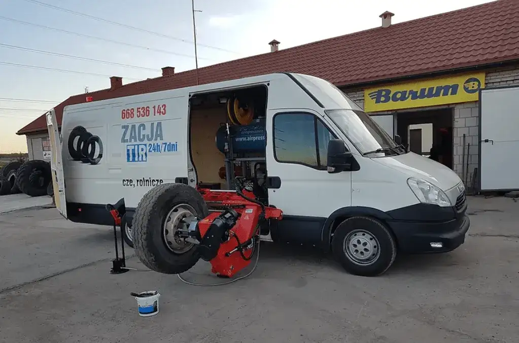 Ile kosztuje mobilna wulkanizacja? Sprawdź ceny i ukryte koszty