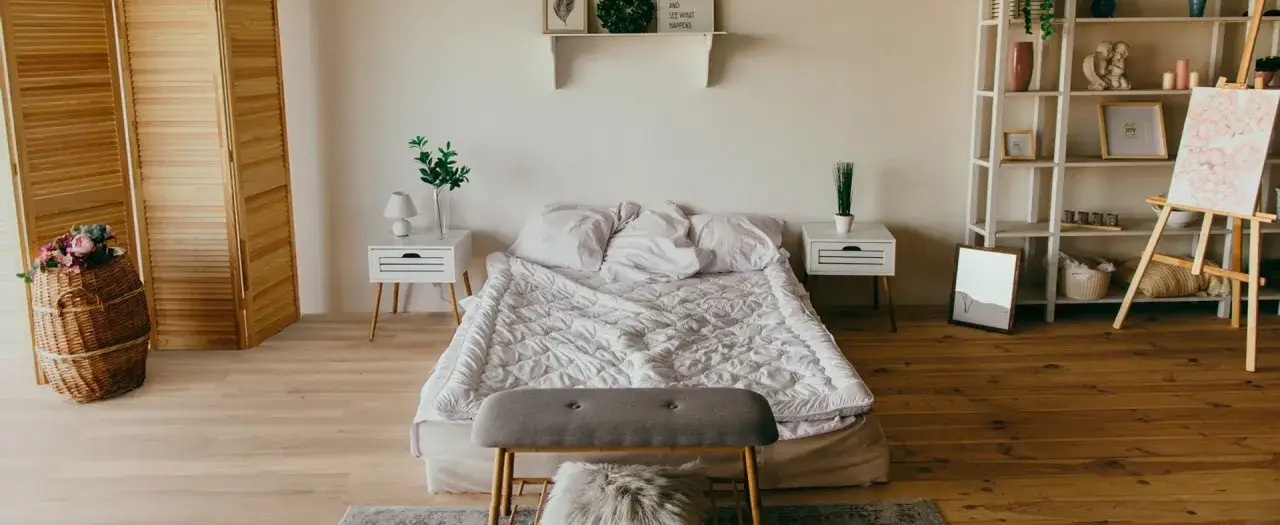 Czy można kłaść panele winylowe na panele? Sprawdź, zanim zaczniesz!