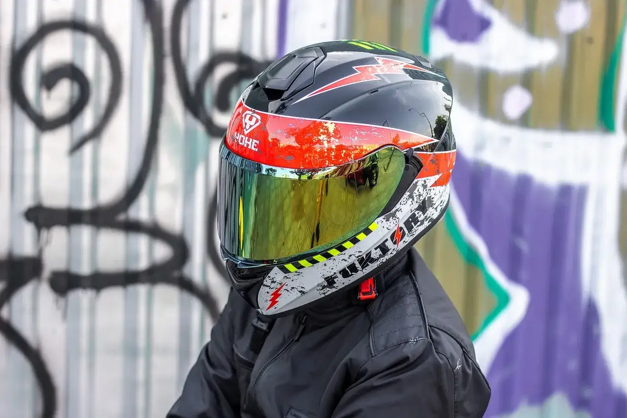 Jak wybrać idealny kask motocyklowy - uniknij błędów i rozczarowań