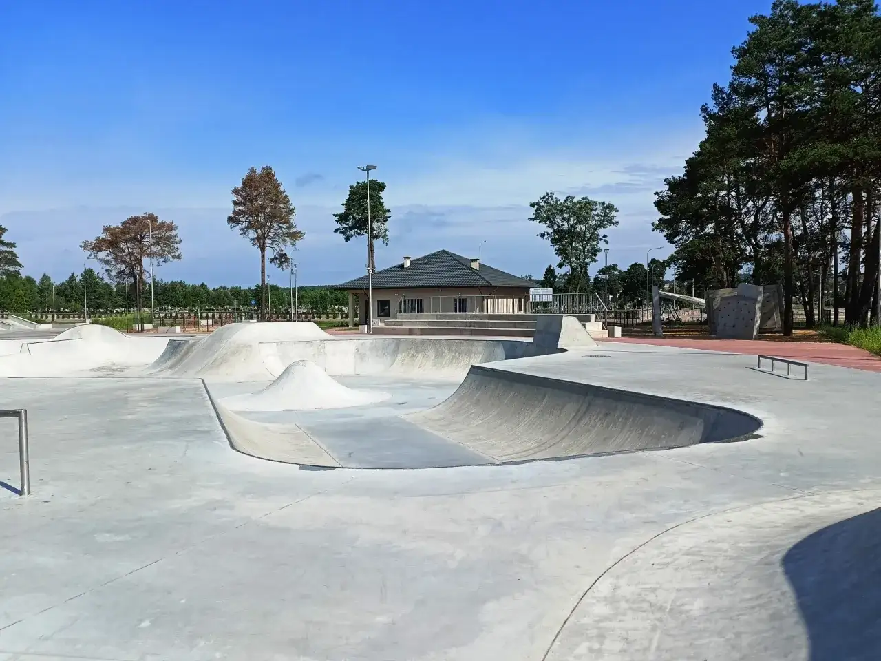 Skarżysko Kamienna skatepark – odkryj najlepsze atrakcje i opinie
