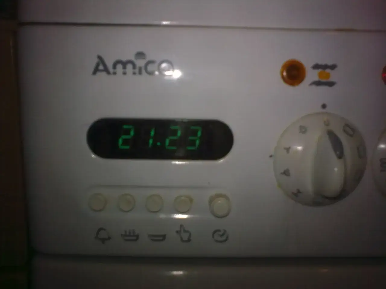 Jak ustawić godzinę na piekarniku Amica - proste kroki z instrukcją