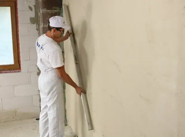 Jaki tynk wewnętrzny wybrać, aby uniknąć najczęstszych błędów?