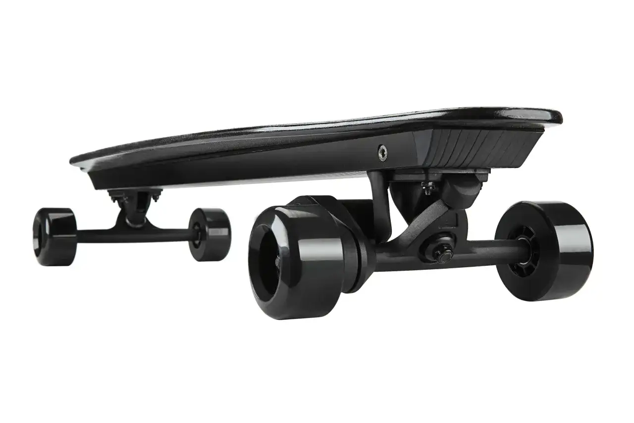 Deska elektryczna longboard: co warto wiedzieć przed zakupem?