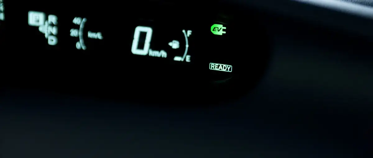 Jak działa hybryda Toyota Prius? Odkryj sekrety jej technologii