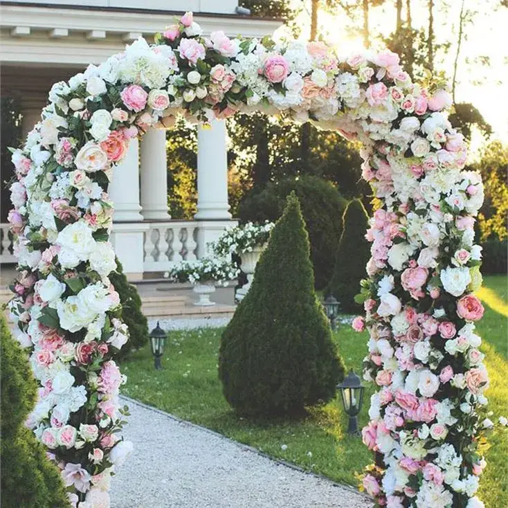 Jak zrobić łuk ślubny DIY – proste kroki, oszczędność i unikalna dekoracja