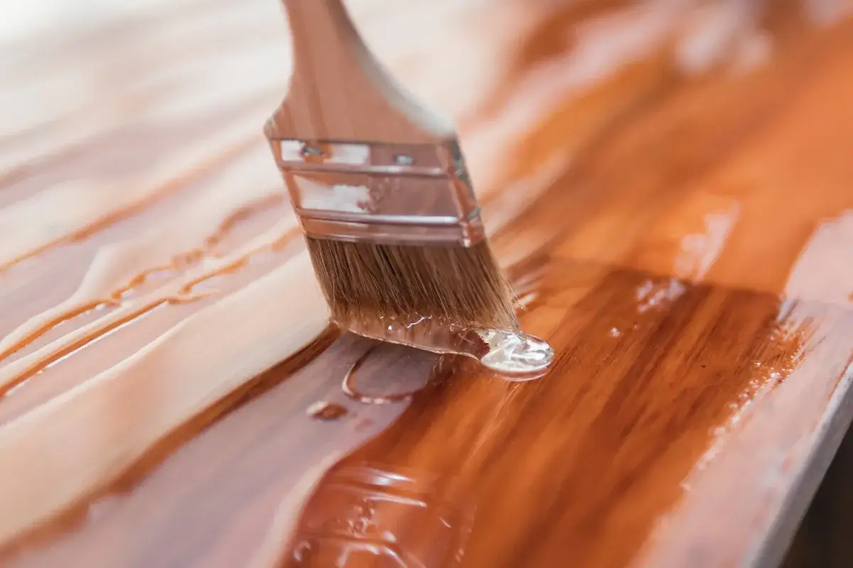 Jak zmienić kolor mebli okleinowanych i nadać im nowe życie?