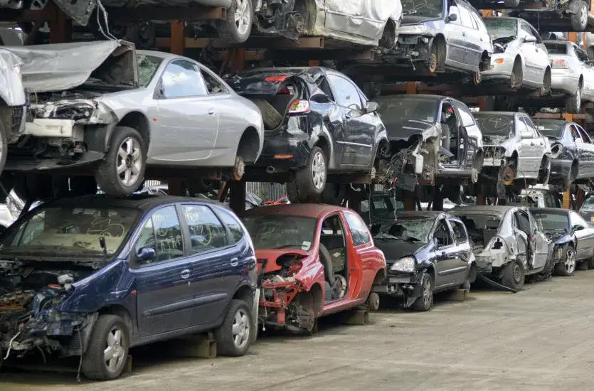 Recykling pojazdów samochodowych – jak uniknąć błędów i chronić środowisko