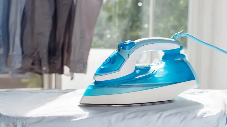 Żelazko jakie wybrać - kluczowe cechy, które musisz znać przed zakupem