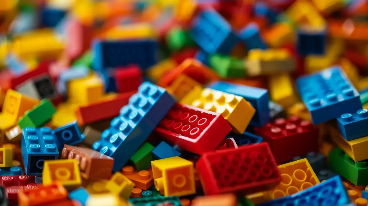 Budzik LEGO - Dlaczego warto go kupić i jakie ma najważniejsze zalety?