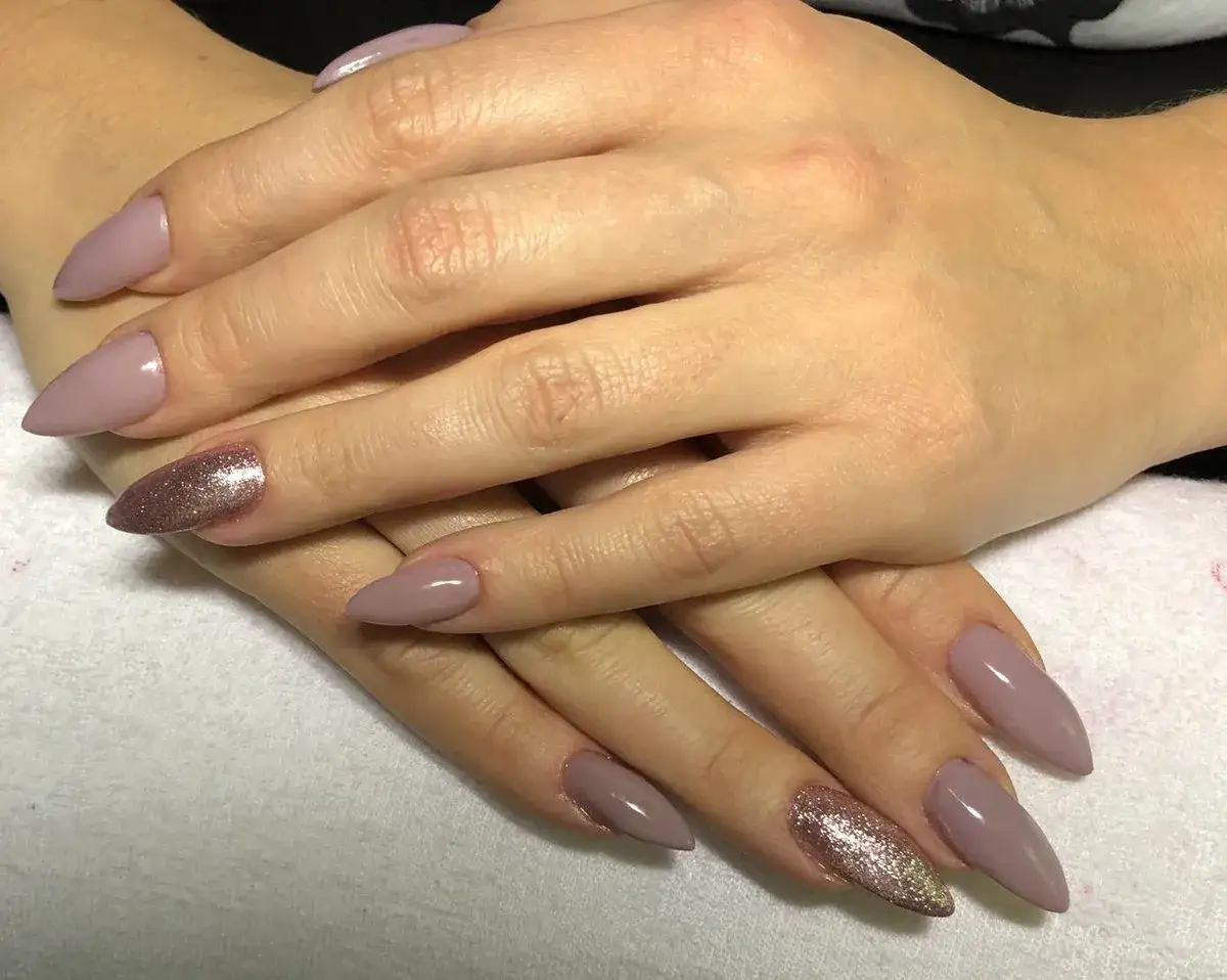 Jak zrobić paznokcie na formie - 9 kroków do perfekcyjnej stylizacji