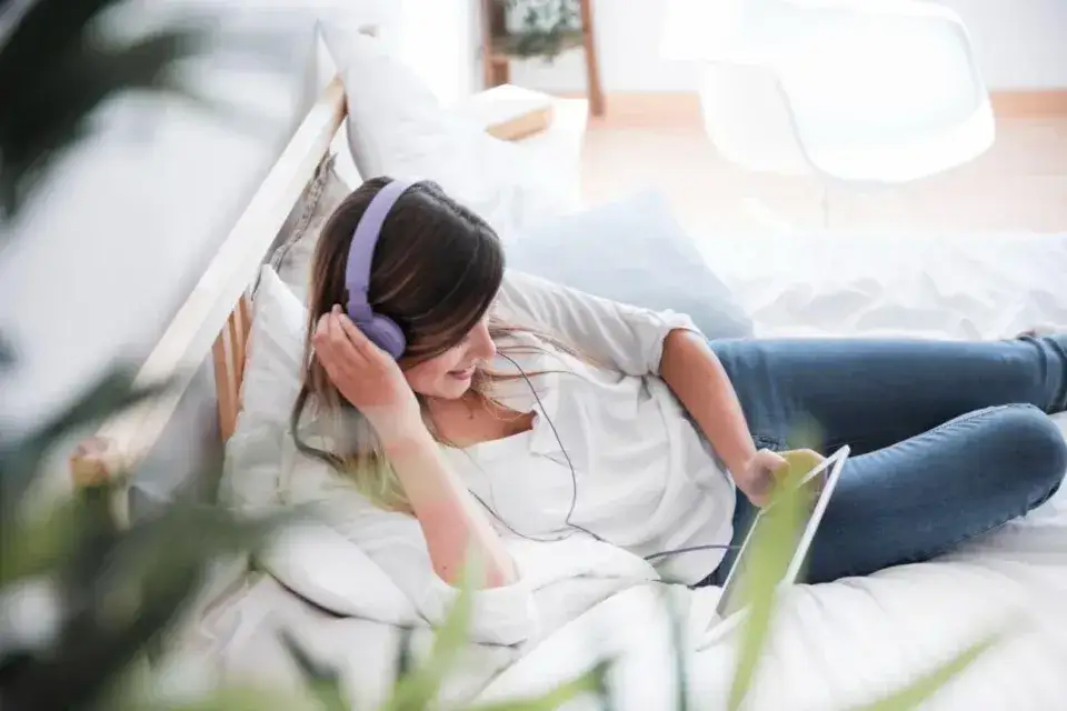 Ile się zarabia na Spotify? Fakty, które zaskoczą artystów