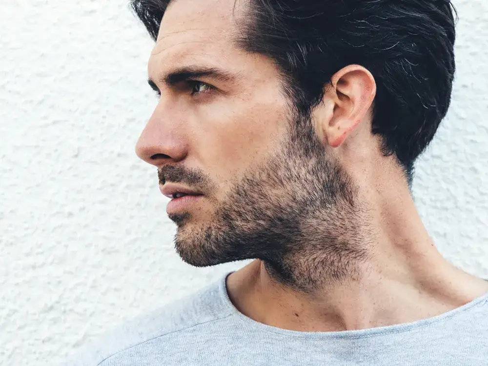 Jak dbać o krótki zarost męski? Oto najważniejsze sekrety pielęgnacji