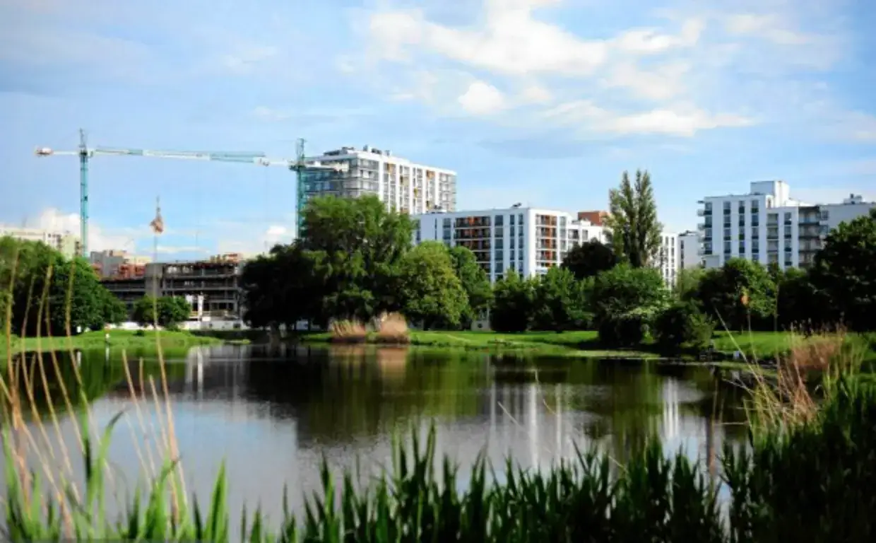 Jezioro Gocławskie - tajemnice, atrakcje i rekreacja w Warszawie