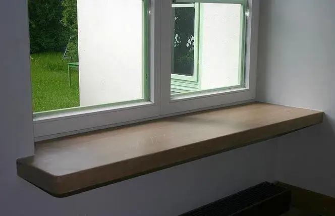 Jak zabezpieczyć drewniany parapet: 8 skutecznych metod ochrony