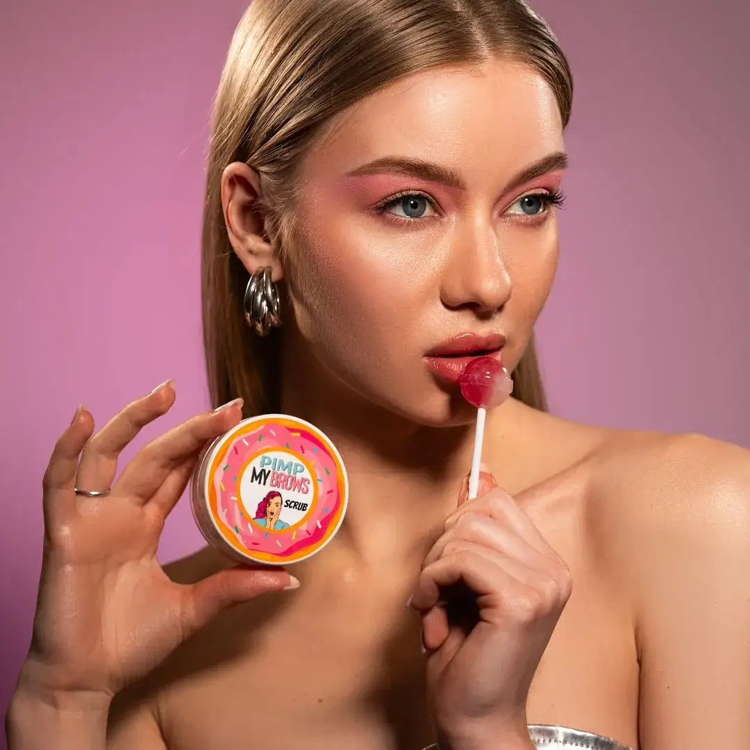 Jak scrub do brwi pomaga w oczyszczaniu i pielęgnacji?