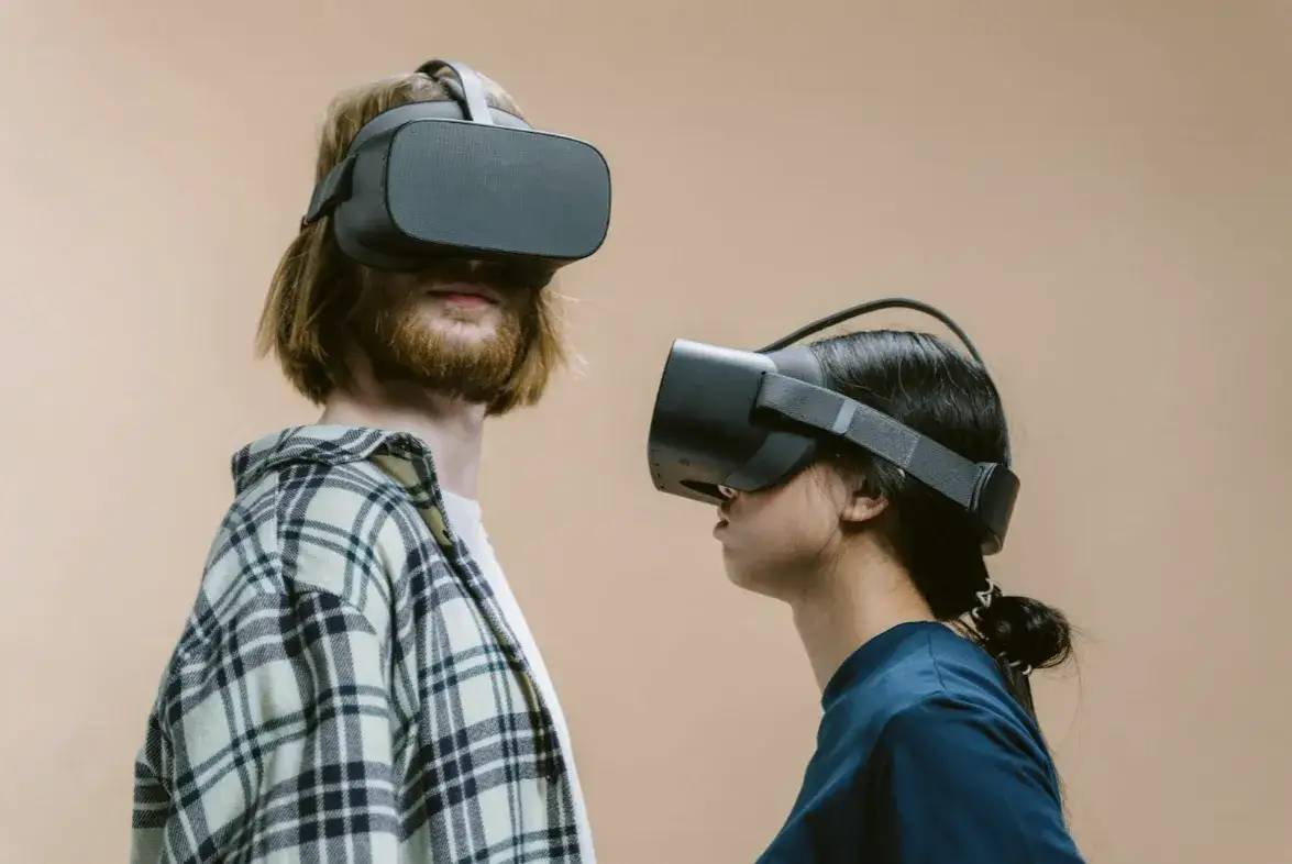 VR w grach online: doświadczenie gracza i nowe standardy interakcji