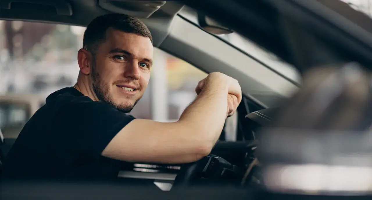 Ile zarabia kierowca Ubera we Wrocławiu? Zaskakujące zarobki w branży przewozowej