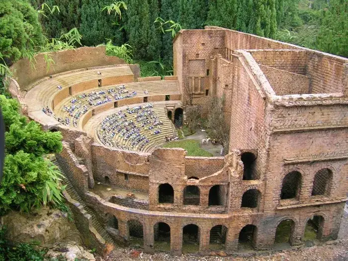 Kiedy powstał teatr? Zaskakujące fakty o jego historii i rozwoju