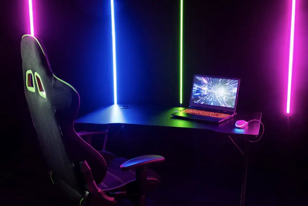 Jak urządzić pokój do gier online – porady i inspiracje