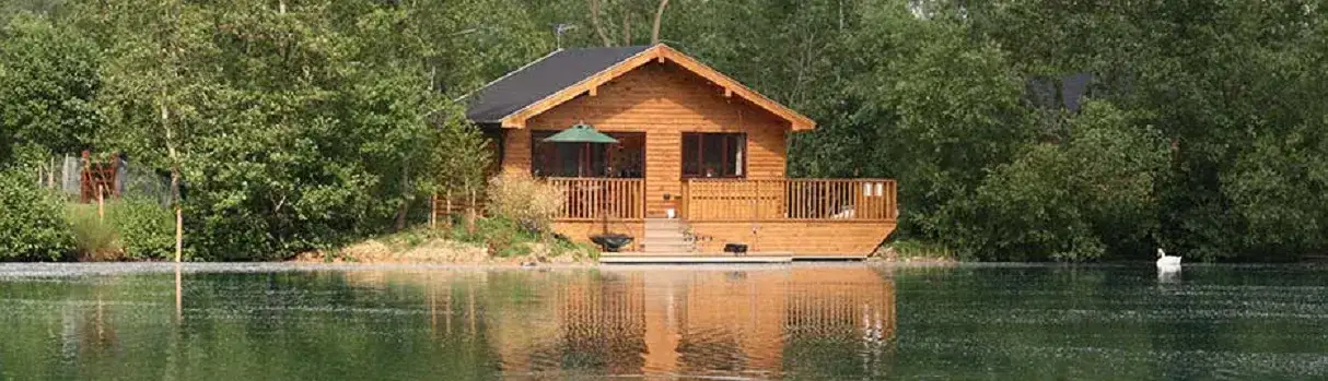 Gdzie na ryby z noclegiem? Najlepsze miejsca w Polsce dla wędkarzy