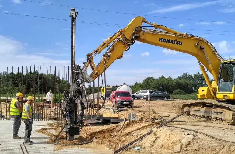 Jakie warunku muszą być spełnione, aby wzmocnienie gruntu było prawidłowe?