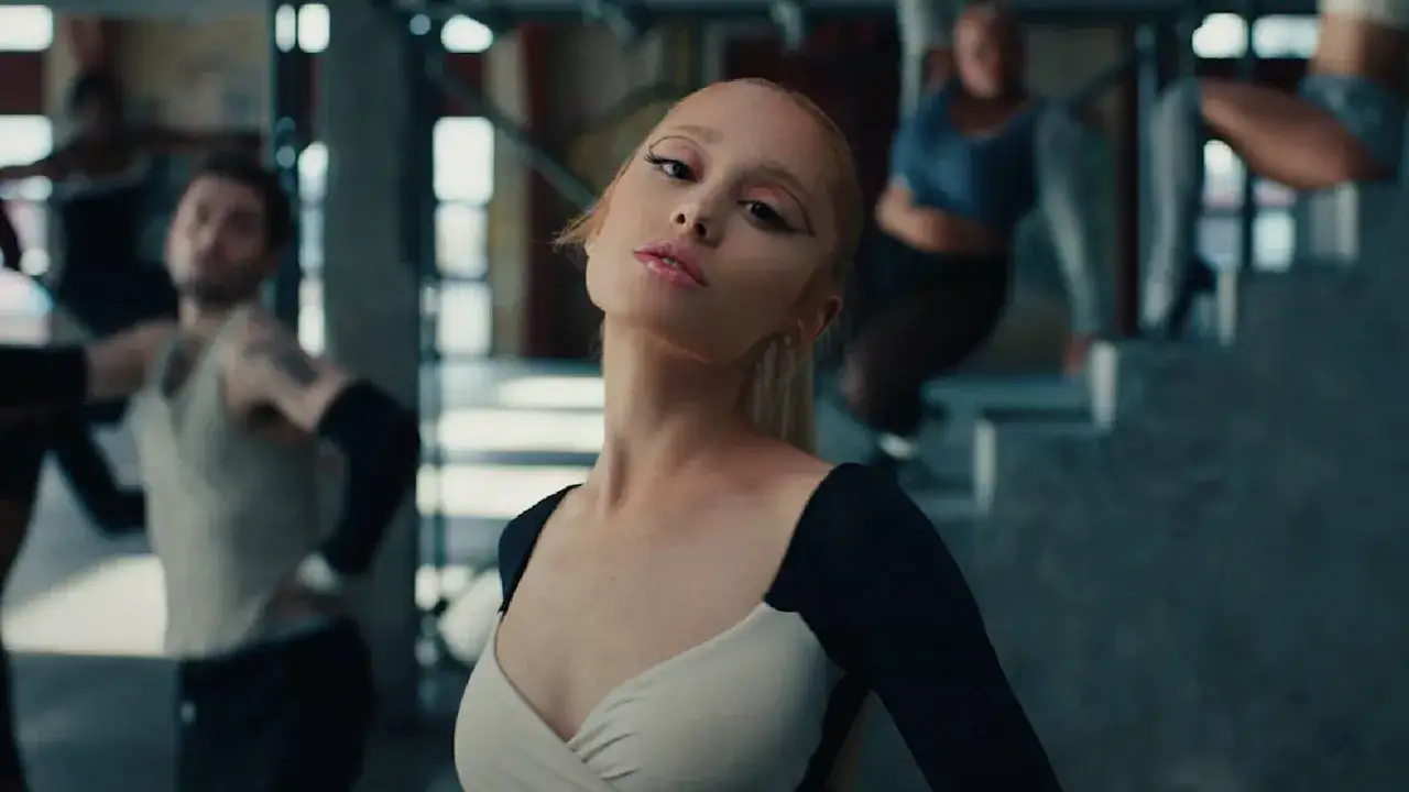 Ariana Grande zaskoczyła fanów nową piosenką yes, and?