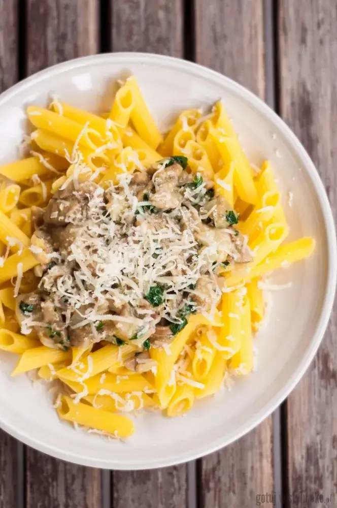 Jak gotować makaron penne, aby osiągnąć idealną konsystencję?