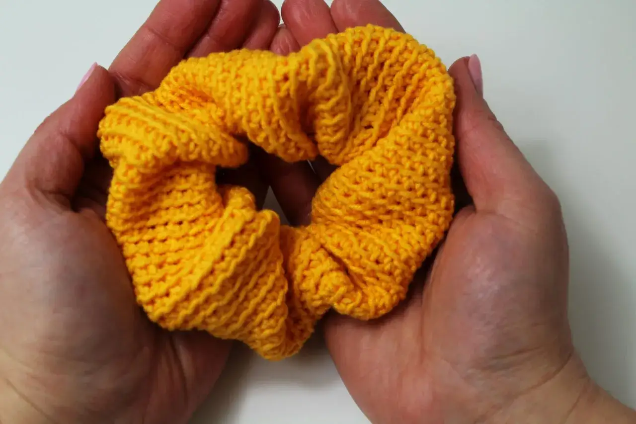 Jak zrobić gumkę do włosów na szydełku - łatwe kroki i porady