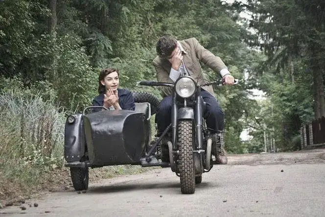 Czas honoru: ile odcinków ma ten kultowy serial i czy warto go obejrzeć?