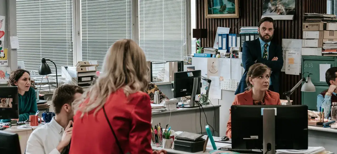 The Office PL: Czy warto obejrzeć? Analiza słabości i mocnych stron serialu