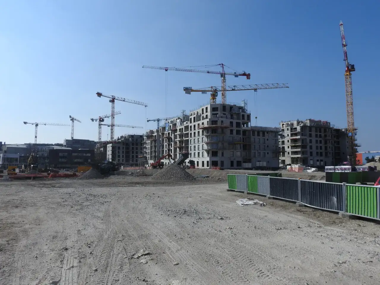 Gdzie postawić kontener budowlany? Przepisy i wymagania