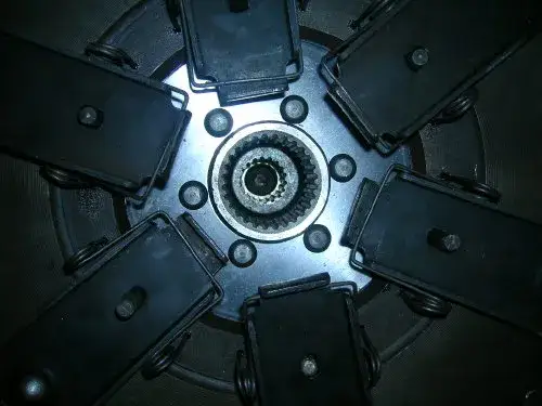 Jak ustawić sprzęgło w C360, aby uniknąć problemów z biegami