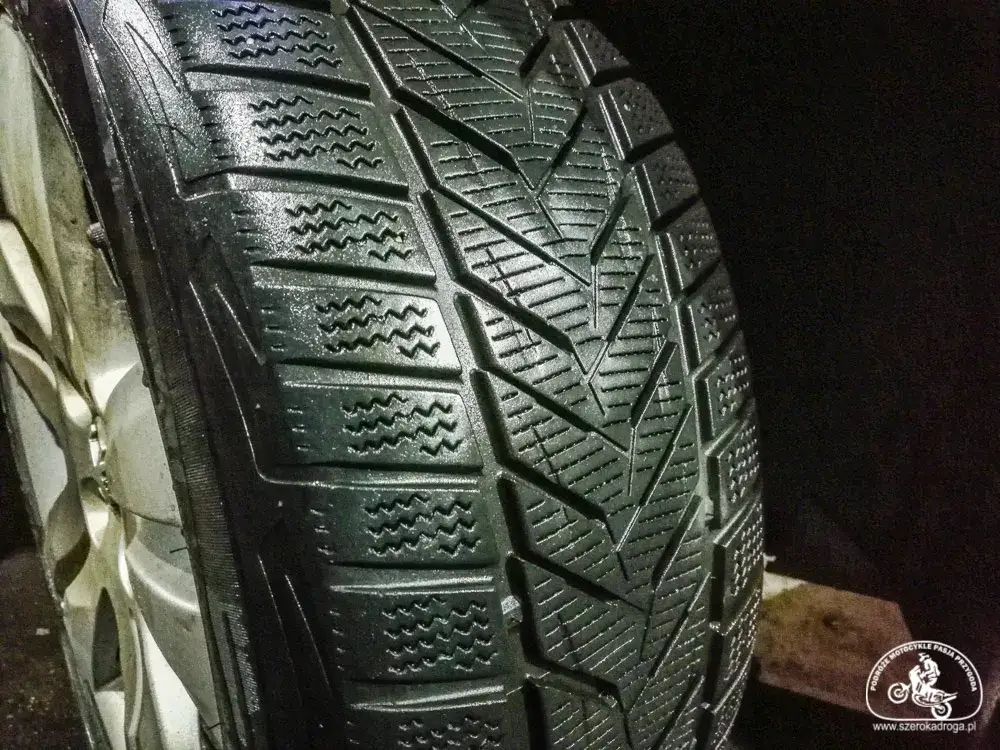 Do kiedy trzeba wymienić opony zimowe? Przepisy i praktyczne porady