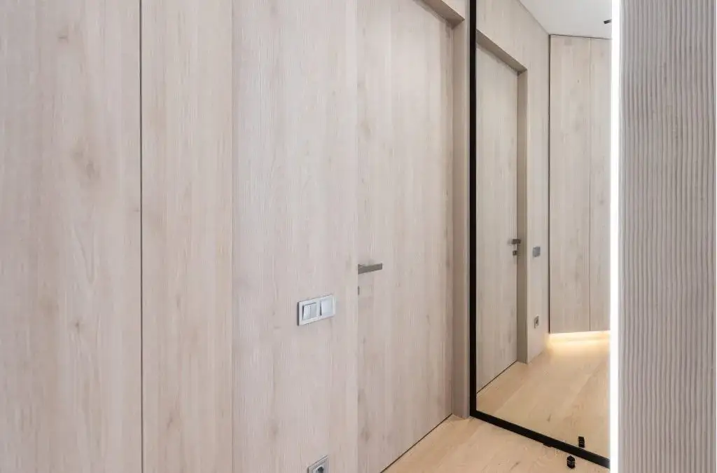 Jakie panele wybrać do drzwi sonoma, aby uniknąć błędów w aranżacji?