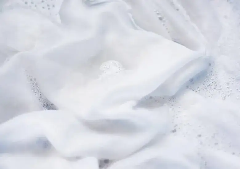 Czy Vanish wybiela tkaniny? Sprawdź skuteczność i zastosowanie